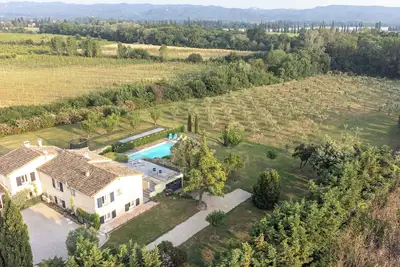 Image de Mas authentique en Provence - Piscine privée
