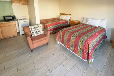 Image de Great Room 2 Queen Beds w/ Kitchen Great Room Near Phoenix Sky Harbor Airport