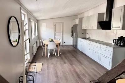 Image de Newly renovated 2 bedroom apartment