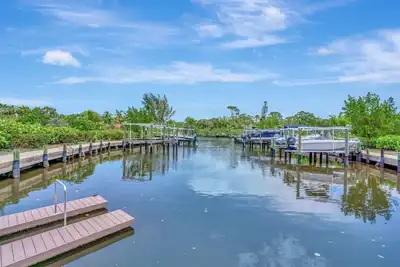 Image de New Waterfront Townhome Community in the Manatee Pocket! 3bdr/2. 5bth.