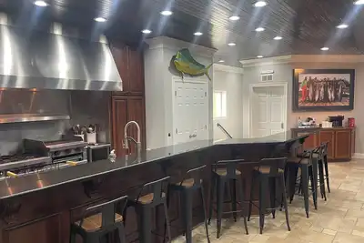 Wirenut Landing Peaceful waterfront \n11 bedroom 15 Bath