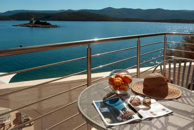 Image de Magnifique appartement à Klek avec vue sur la mer.