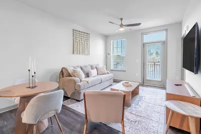 Image de Warm, Inviting 2bd Apt In Matthews