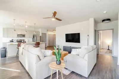 Image de Bright, Cozy 3bd Apt in Heart of Matthews