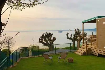 Image de Mobil-home avec climatisation et terrasse avec vue sur le lac