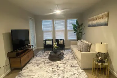 Image de Cozy 2-bedroom apartment in enchanting Bradenton with Ac and gym