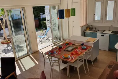 Image de Tout Inclus: MÉNAGE, Serviettes, Draps, Lits Faits A L'ARRIVÉE. La Plage A 100m!