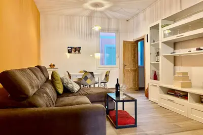 Image de At the Historic Center and 4 minutes from the sea. House with large terrace and Climbing gym