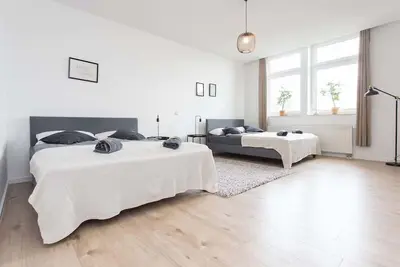 Image de FullHouse | Magdeburg | L10-6 | KingsPlace