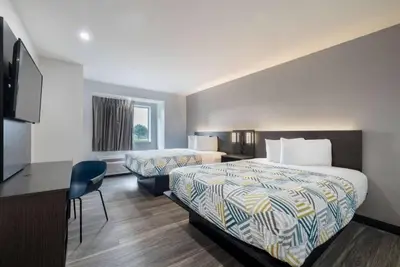 Image de 2 Chambres Queen | Piscine | Parking gratuit
