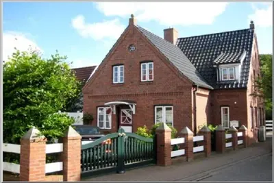 Image de Maison de vacances à Wyk avec piscine