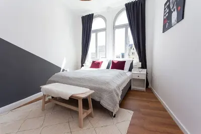 Image de FullHouse | Halle | M14 DonCorleone | Zentrum