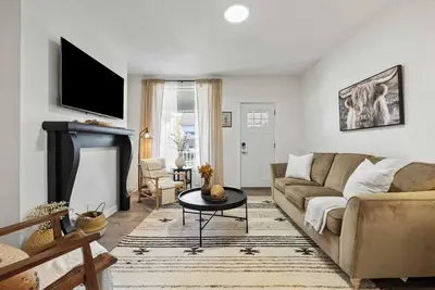 Image de Charming home in Monroe!