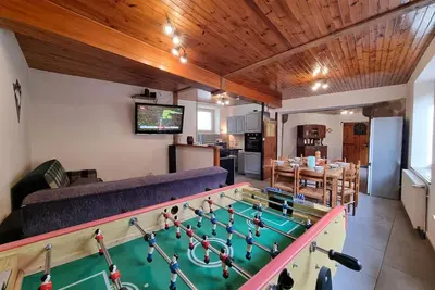 Image de Maison de village en pierres à Chalmazel, idéale pour la nature