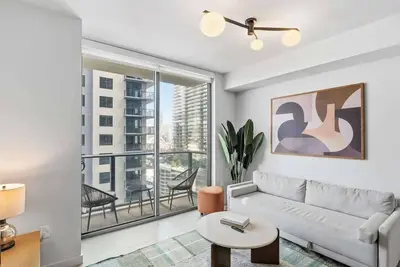 Image de Downtown Miami | Walk to Bayside | Free Parking