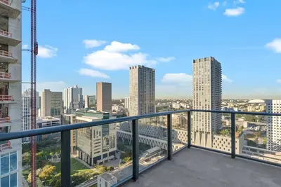 Image de Condo close to Kaseya Center W Free Parking