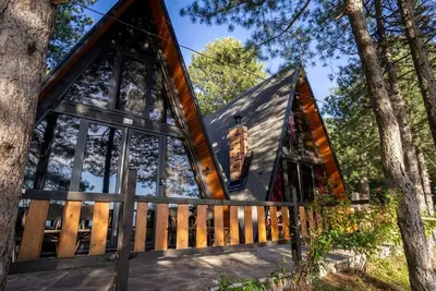 Image de Golden Cabin 3 | Gjinar