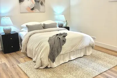 Image de Modern 2 Bedroom Suite-Close to Uwo and University Hospital