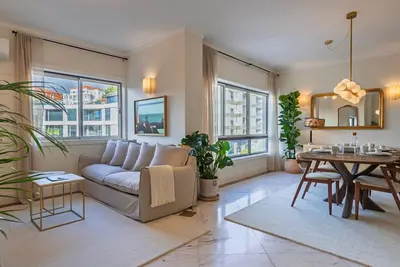 Image de Estoril Upscale Apartment w/ Pool by LovelyStay