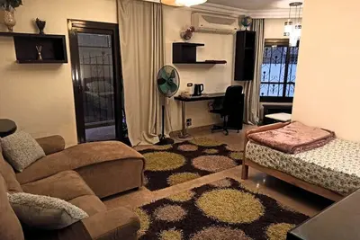Image de Private Luxurious Golden Room | Near City Stars