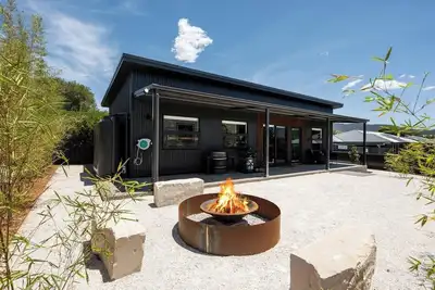 Image de Petit Verdot A Central Luxe Wine Retreat