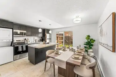 Image de Walking Distance to Old Town Arvada