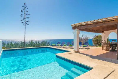 Image de Maison de vacances « Villa Solymar » avec vue sur la mer, Wi-Fi et climatisation