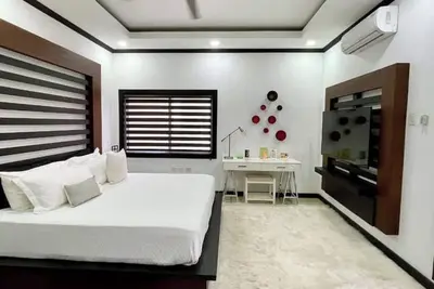 Image de 2-bedroom house in wonderful Livingston with air conditioning