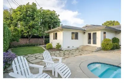 Image de Tranquil 5-bedroom house with Ac in charming Claremont