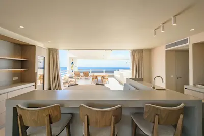 Image de Luxury 6-Person Penthouse w/ Private Plunge Pool