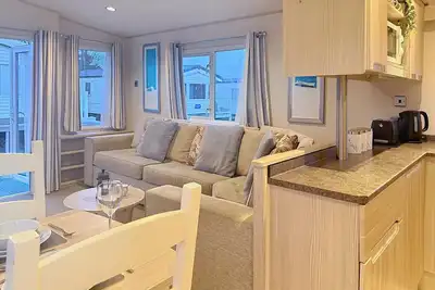 Image de Dog friendly 6 berth caravan with decking close to Pakefield beach ref 68067b