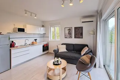 Image de Bel appartement de 2 chambres à Rab