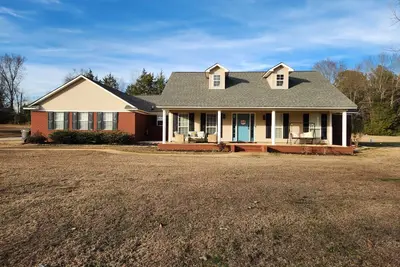 Image de Spacious County Oasis near Tupelo