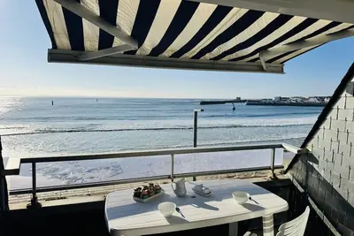 Image de 3 pièces vue mer 180, parking, centre-ville, wifi