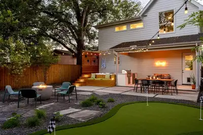 Image de Urban retreat w/Spa, Movie, Mini-Golf in Dt/6th St
