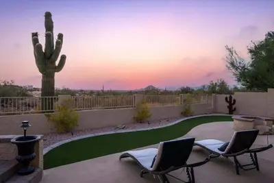 Image de Desert Sunset  Mesa Getaway with Fire Pit Bbq and