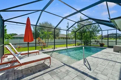 Image de Villa Paloma - Beautiful electric-heated saltwater pool home with fenced yard - Swfl Rentals