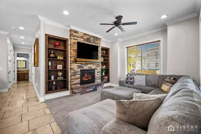 Image de Coral Springs H5 | Ground Level, Poolside with Bbq