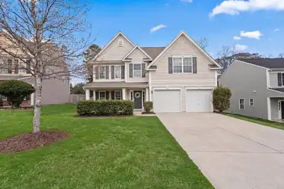 Image de Spacious 5-bedroom house in tranquil Charlotte with Ac