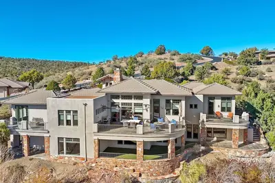 Image de Luxury Mountain View Estate | Fire Pit • Outdoor Living • 5br Retreat
