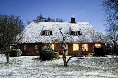 Image de Vacation home \"Lüttje Huus 1875\" in Struckum for up to 5 people