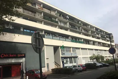 Image de Spacieux T4 3chambres cuisine salle de bain salon+balcon