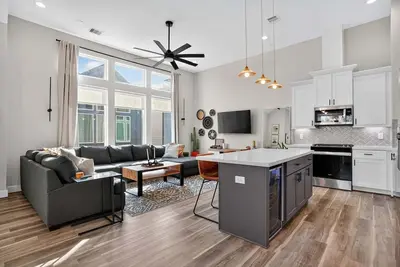 Image de New! Bright 3br Houston Retreat Near Heights & Galleria