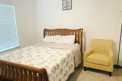 Cozy 1-private bedroom Spring, Texas with refreshing Ac
