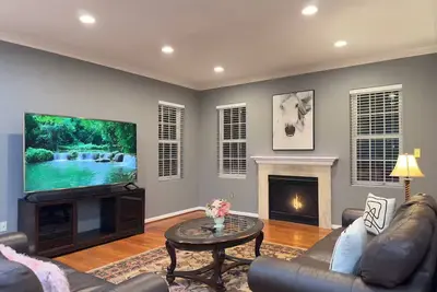 Image de Charming 6-bedroom house near Dc/Old Towne/National Harbor