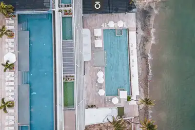 Image de Bantay 1e | Peaceful Beachfront 3br with Ocean Views