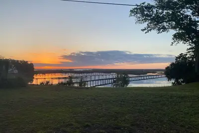 Image de Waterfront Home on Wilmington Island - 15min to downtown Savannah & Tybee Island