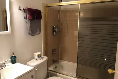 Image de Ne, Spacious 4-bedroom townhome in charming Philadelphia with Ac