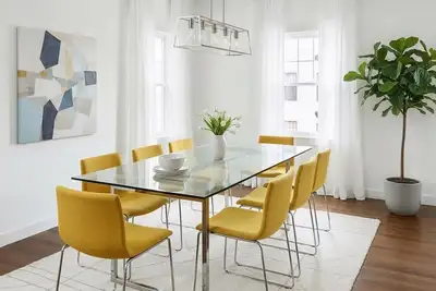 Upscale Nyc Luxury Haven - Spacious 3br & Easy Parking