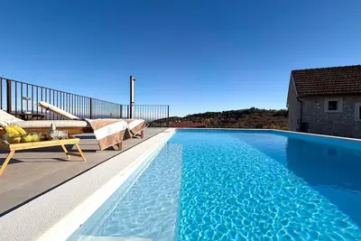 Image de Villa Billubium-Authentic Stone Villa with Private Heated Pool